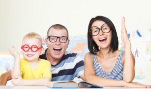 ילדים בכורים וקוצר ראייה דר' ניר ארדינסט פרופ' יאיר מורד